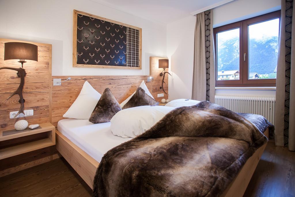 Alpenherz Ferienwohnungen Pertisau Chambre photo